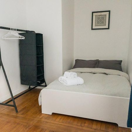 מונטריאול Perfect For Groups Big Livingroom 2 Backyard 3Br מראה חיצוני תמונה