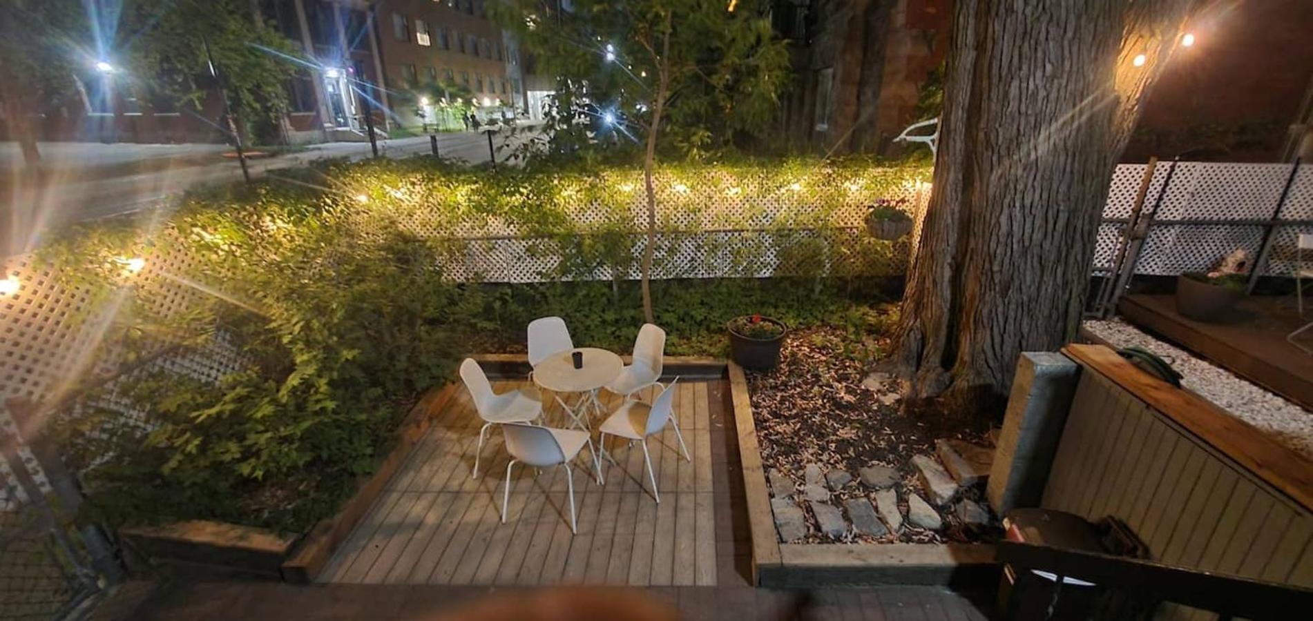 מונטריאול Perfect For Groups Big Livingroom 2 Backyard 3Br מראה חיצוני תמונה